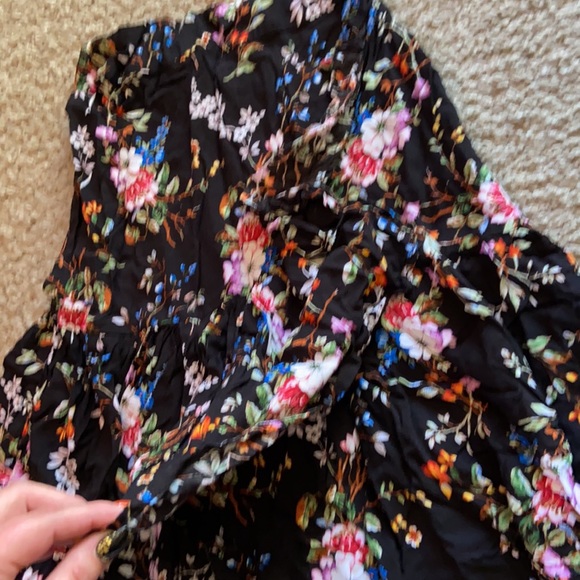 A new day patterned knee length size small skirt - Picture 2 of 3